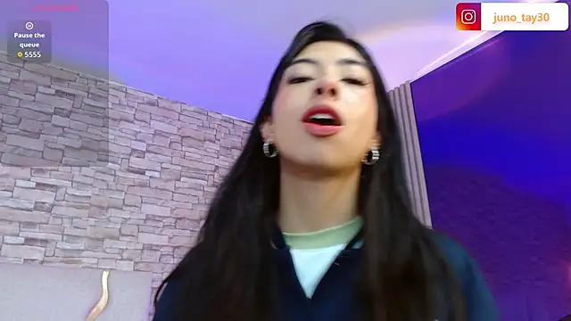 juno tay online show from October 19, 2025, 11:55 am