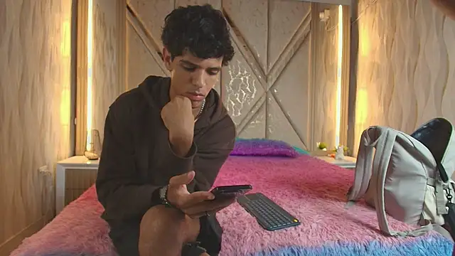 Hotcouple 222 online show from March 3, 2026, 7:25 am