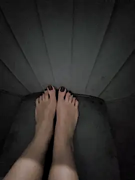 Snapshot of Victoria_Vergara chatting on November 22, 2025, 6:07 pm Victoria Vergara online show from November 22, 2025, 6:07 pm