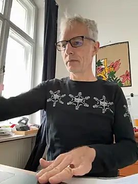 SexyLeon8 online show from November 10, 2025, 10:14 am