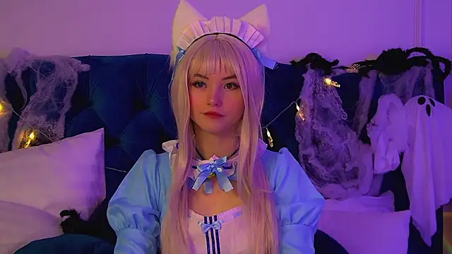 KeiraAsti online show from October 31, 2025, 6:31 pm