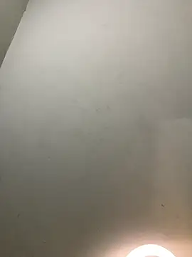 StrawberryXpeach online show from March 31, 2026, 10:43 pm