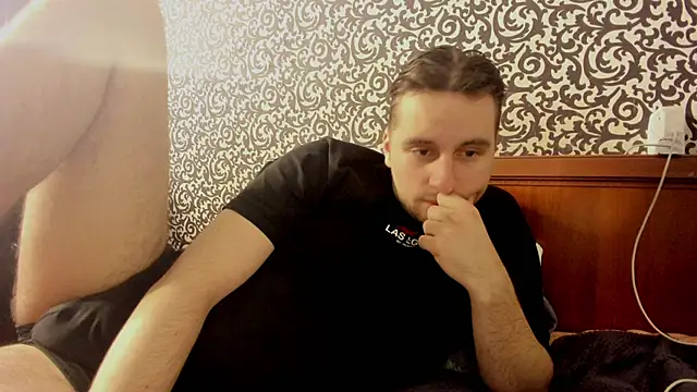 romiosabrino online show from March 30, 2026, 8:10 pm