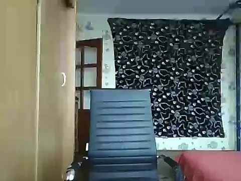 chiraq1945 online show from October 27, 2025, 7:23 am