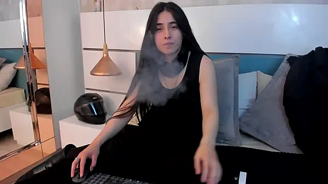 Snapshot of Ashkoreh chatting on July 4, 2026, 9:54 pm Ashkoreh online show from July 4, 2026, 9:54 pm