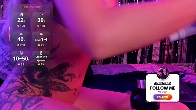 MaryAnneeXOO online show from July 28, 2026, 8:52 pm