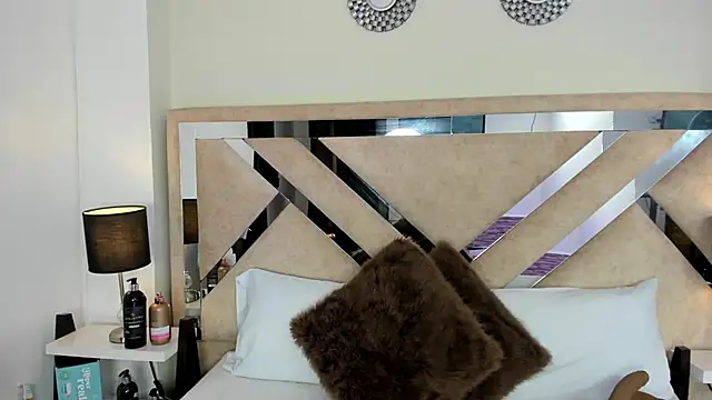 ximena vasquez8 online show from February 6, 2026, 3:33 am