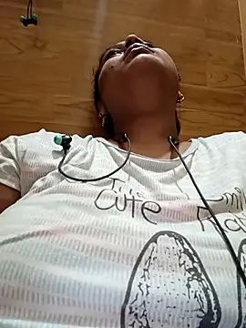 Snapshot of Cute_Amiya chatting on September 15, 2025, 8:25 am Cute Amiya online show from September 15, 2025, 8:25 am