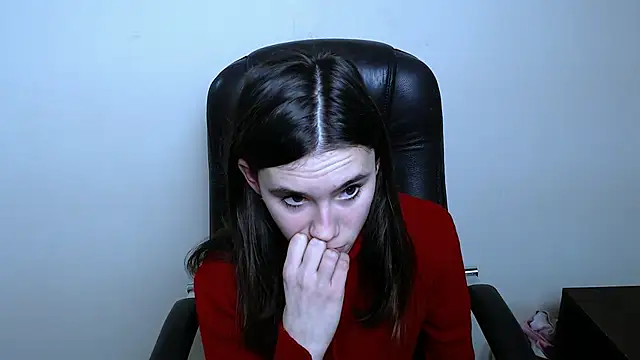 RosaRay  online show from February 3, 2026, 8:41 am