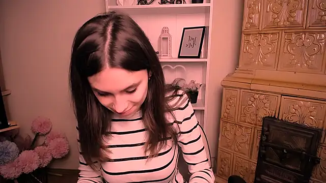 RosaRay  online show from March 17, 2026, 7:12 am