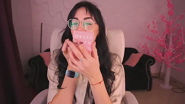 Snapshot of EviLune chatting on January 9, 2026, 9:05 pm EviLune online show from January 9, 2026, 9:05 pm