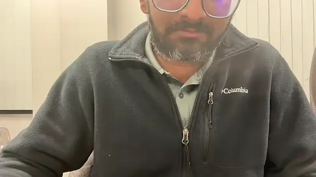 pranastro00 online show from December 3, 2025, 10:13 am