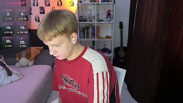 olivertasty online show from October 1, 2025, 10:43 am