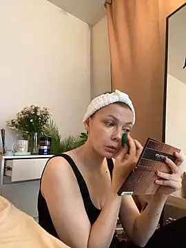 miamunn online show from October 18, 2025, 7:58 pm