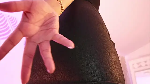 ana riveros online show from March 6, 2026, 8:05 pm