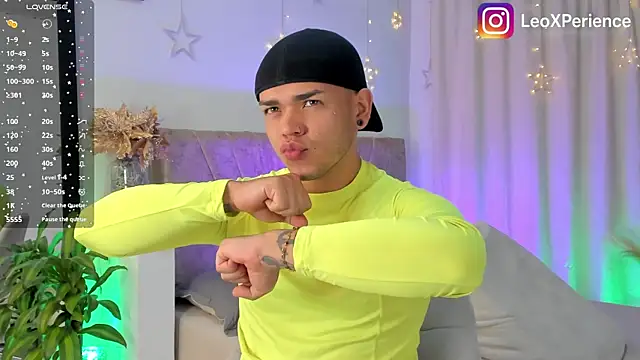 jhosepMoreno online show from November 8, 2025, 2:50 pm