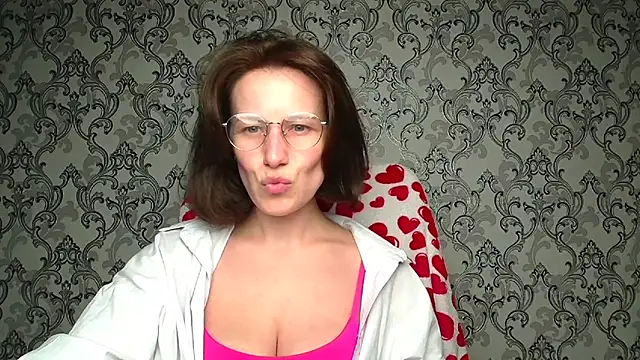 Snapshot of Kelly_Kisss chatting on April 1, 2026, 11:11 am Kelly Kisss online show from April 1, 2026, 11:11 am