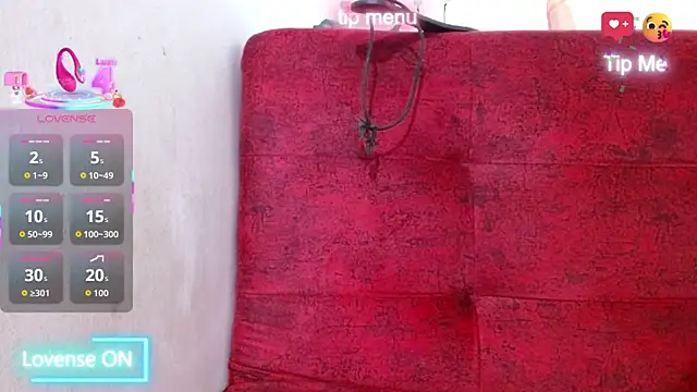 naomi powel online show from December 2, 2025, 1:28 pm