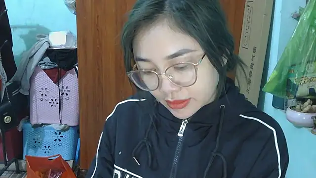 Uhem112 online show from January 10, 2026, 1:07 am