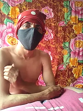 Seducing couple online show from November 21, 2025, 6:01 am