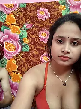 Seducing couple online show from December 4, 2025, 10:46 am