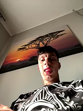 Lucamilano1991 online show from October 13, 2025, 2:17 pm