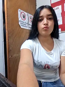 Snapshot of Nathaly78Rober chatting on September 28, 2025, 5:29 pm Nathaly78Rober online show from September 28, 2025, 5:29 pm