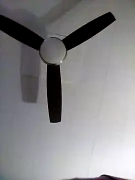 Snapshot of Skater1287 chatting on September 24, 2025, 3:21 am Skater1287 online show from September 24, 2025, 3:21 am