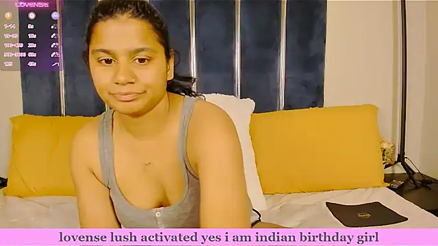 Snapshot of INDIANFLAME chatting on October 17, 2025, 7:55 am INDIANFLAME online show from October 17, 2025, 7:55 am