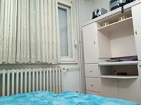 milf44milf online show from February 14, 2026, 5:15 am