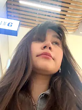 Julia PR0 online show from October 9, 2025, 10:35 am