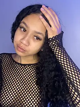 jadee8 online show from February 2, 2026, 8:40 pm