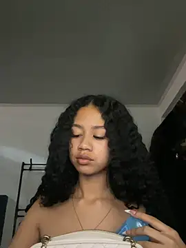 jadee8 online show from July 12, 2026, 8:44 pm