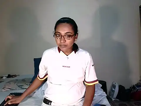 Snapshot of indiansweetflava chatting on November 23, 2025, 5:40 am indiansweetflava online show from November 23, 2025, 5:40 am