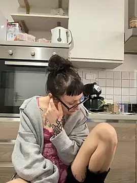 severingratty online show from October 24, 2025, 6:43 am