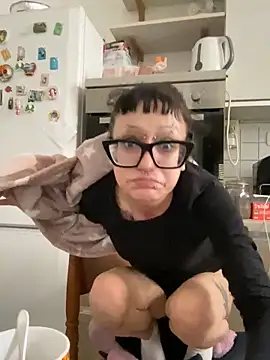 severingratty online show from October 25, 2025, 6:54 am