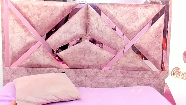 AnnieRamirez online show from November 13, 2025, 1:15 am