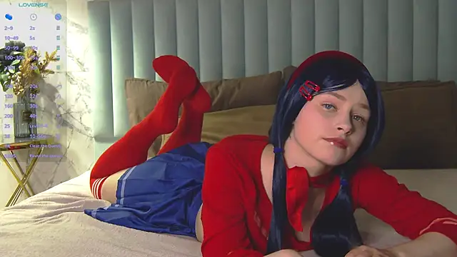 Snapshot of SandyShayes chatting on July 4, 2026, 5:46 am SandyShayes online show from July 4, 2026, 5:46 am