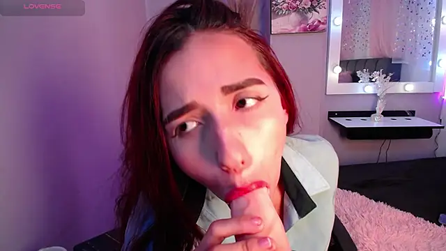 NataliaPrada s online show from September 17, 2025, 7:26 pm