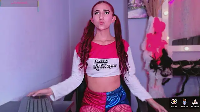 NataliaPrada s online show from October 31, 2025, 7:04 pm