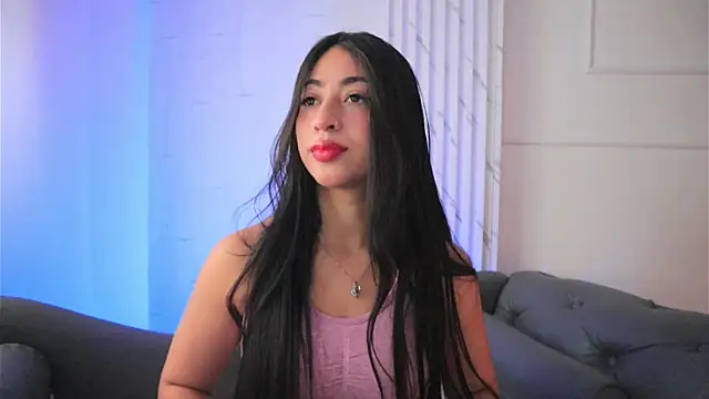 charlotterusso online show from November 15, 2025, 12:34 pm