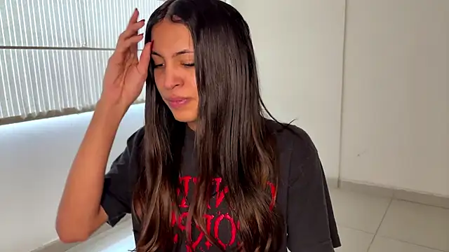 clara evanss s online show from March 5, 2026, 9:11 pm