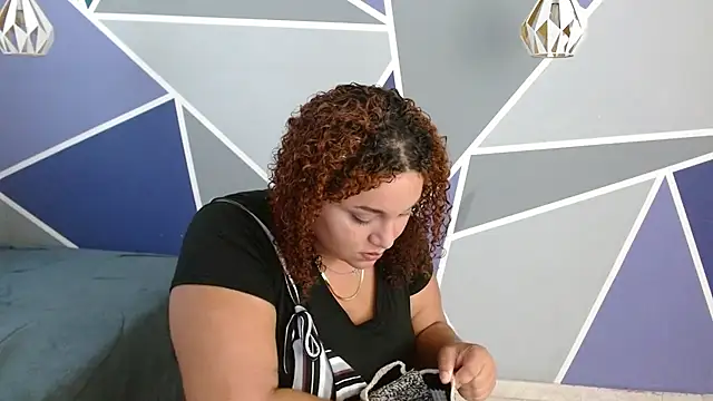 Yera carey online show from November 21, 2025, 11:53 am