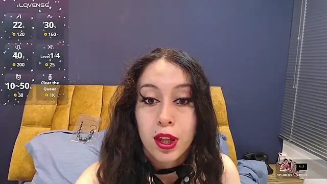 Snapshot of KendraaSimons chatting on October 28, 2025, 8:22 pm KendraaSimons online show from October 28, 2025, 8:22 pm