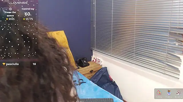 Snapshot of KendraaSimons chatting on November 7, 2025, 8:20 pm KendraaSimons online show from November 7, 2025, 8:20 pm