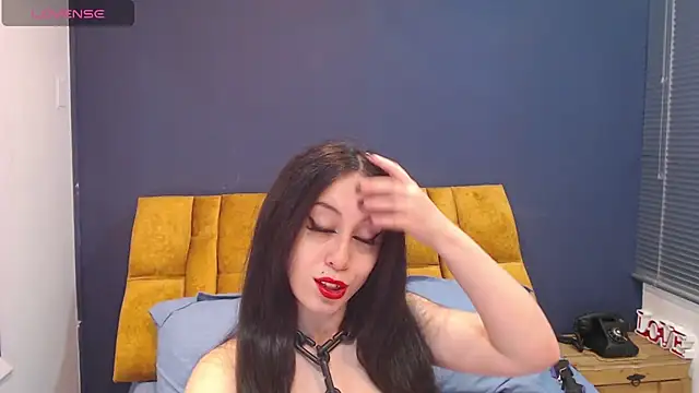 Snapshot of KendraaSimons chatting on November 18, 2025, 8:24 pm KendraaSimons online show from November 18, 2025, 8:24 pm