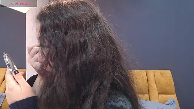 Snapshot of KendraaSimons chatting on November 26, 2025, 8:21 pm KendraaSimons online show from November 26, 2025, 8:21 pm