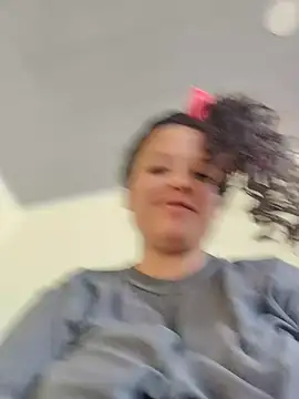 You-sexy-starr online show from December 14, 2025, 3:06 pm