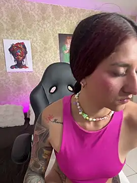 Snapshot of Scaarlettfox chatting on October 3, 2025, 3:47 am Scaarlettfox online show from October 3, 2025, 3:47 am