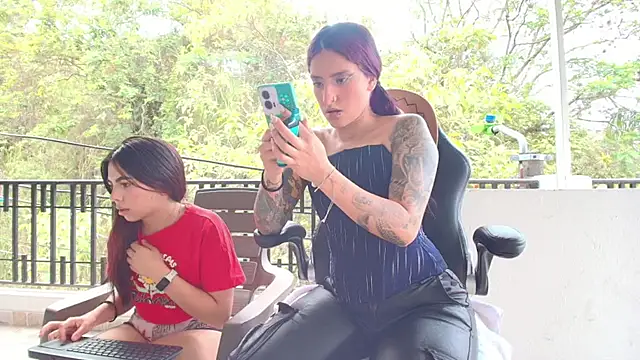 Snapshot of Scaarlettfox chatting on October 29, 2025, 8:10 pm Scaarlettfox online show from October 29, 2025, 8:10 pm